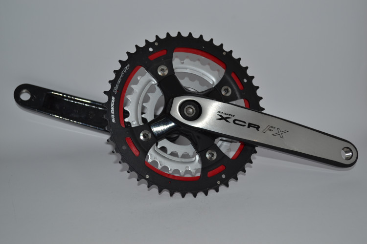 Шатун SR Suntour CW11 XCR V2 424FX SBD BSL 175MM 44/32/22T, чорний-сріблястий