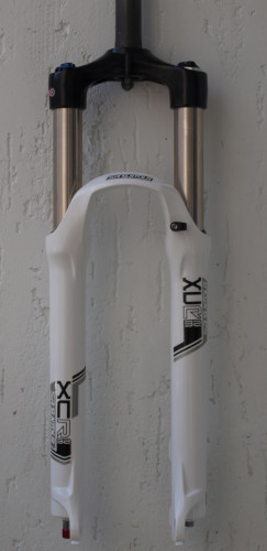 Вилка SR Suntour SF14 XCR AIR DS LO R 120 26", білий