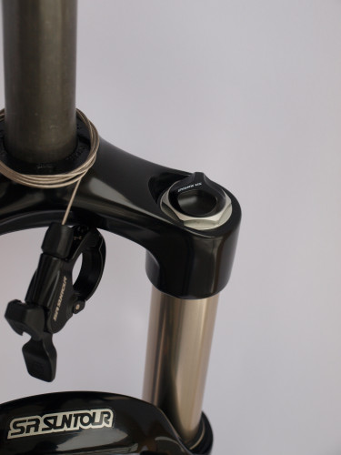 Вилка SR Suntour SF15 XCR AIR DS RL R 15QLC32 120 27.5", чорний