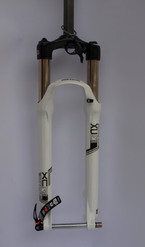 Вилка SR Suntour SF15 XCR AIR DS RL R 15QLC32 100 27.5", білий