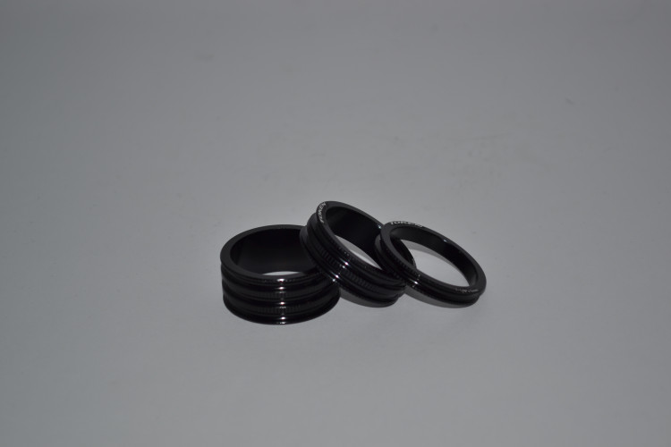 Набір проставочних кілець Token TKA1231 5/10/15MM, чорний